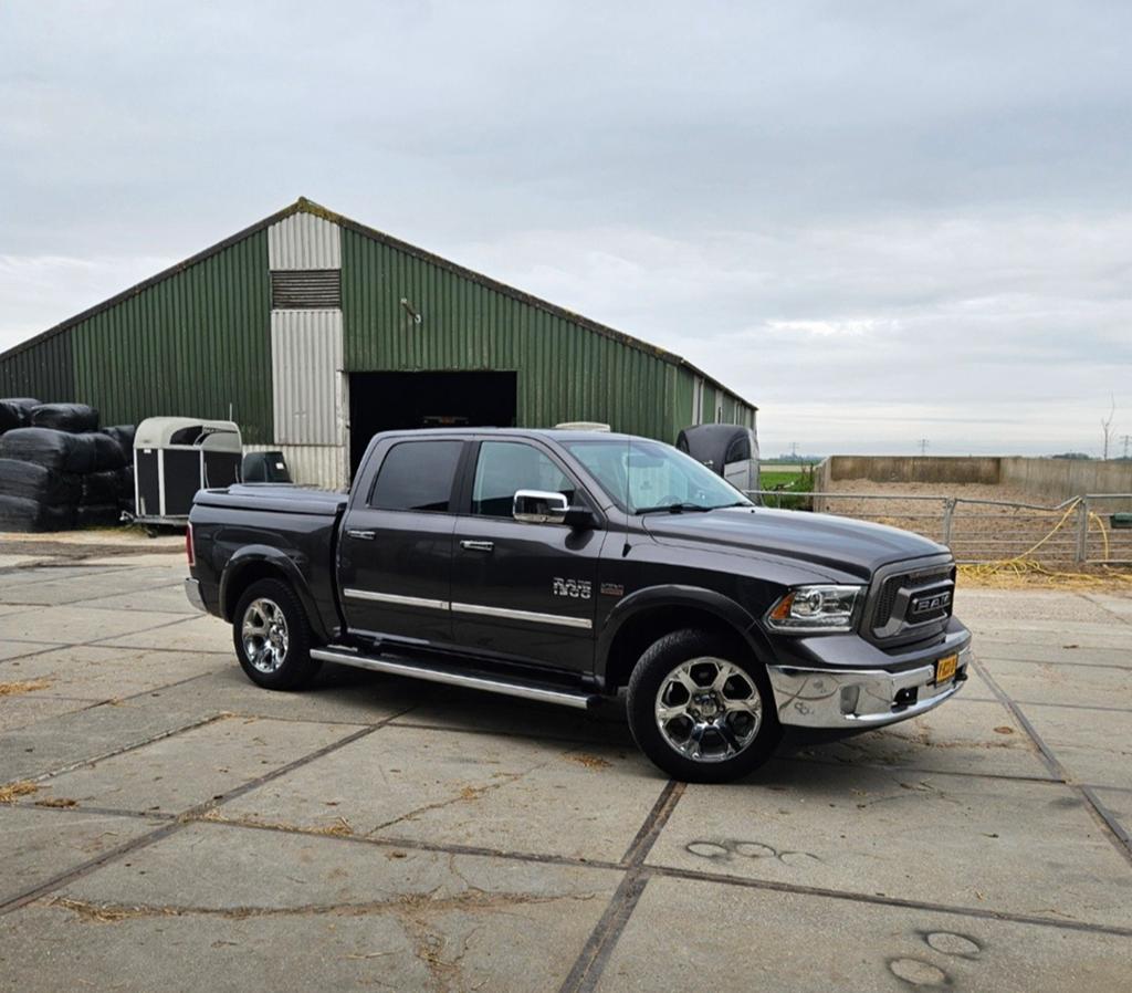 Prachtige Ram 1500 Laramie 5.7 V8 hemi, Automaat, 5654 cc, Vierwielaandrijving, Particulier
