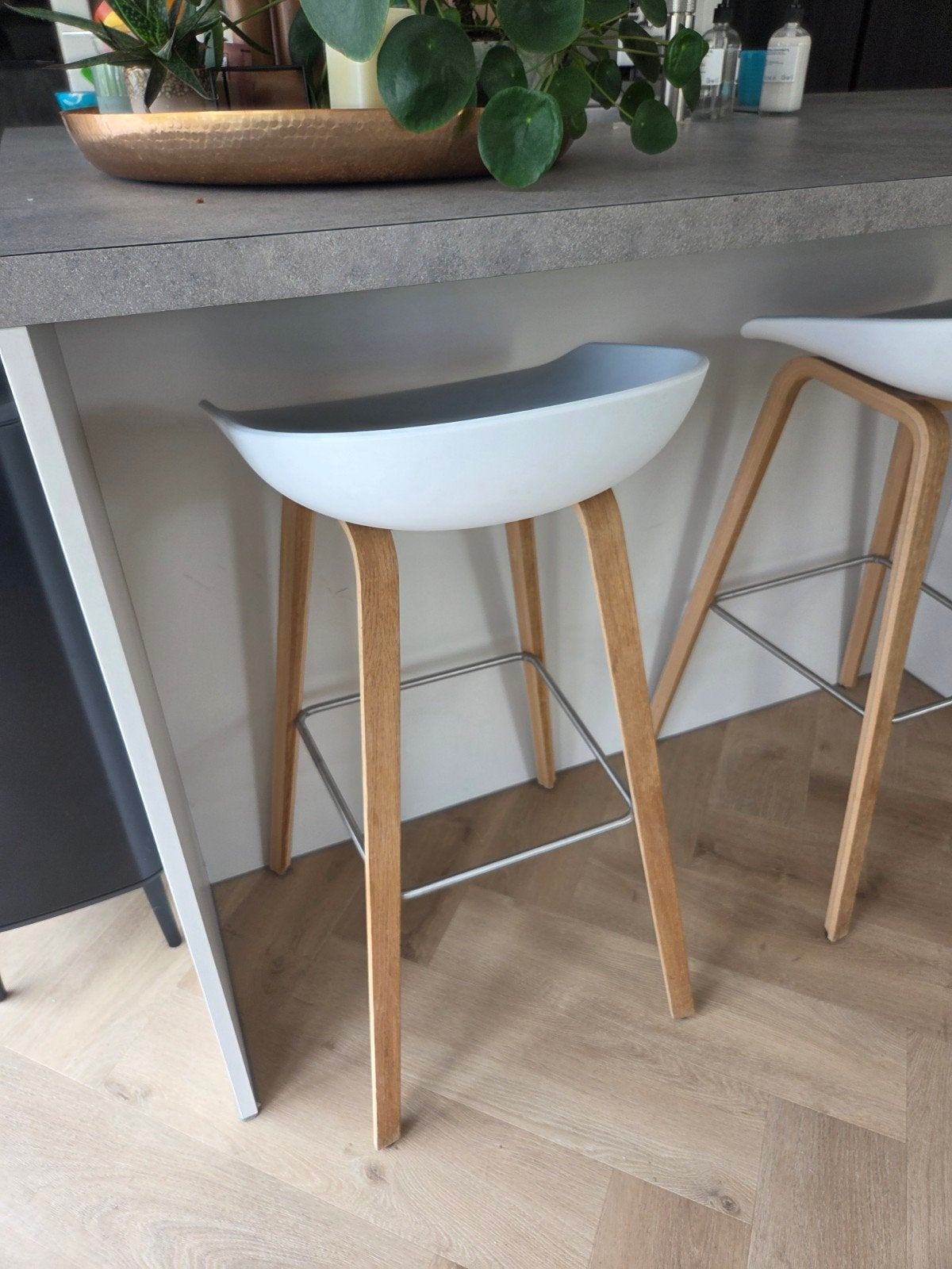 1 barkruk met houten onderstel hay about a stool, Met voetsteun, Hout, Ophalen of Verzenden, Zo goed als nieuw