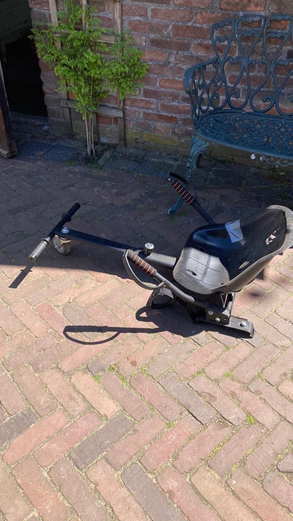 Hoverboard kart/zitje, Ophalen, Zo goed als nieuw