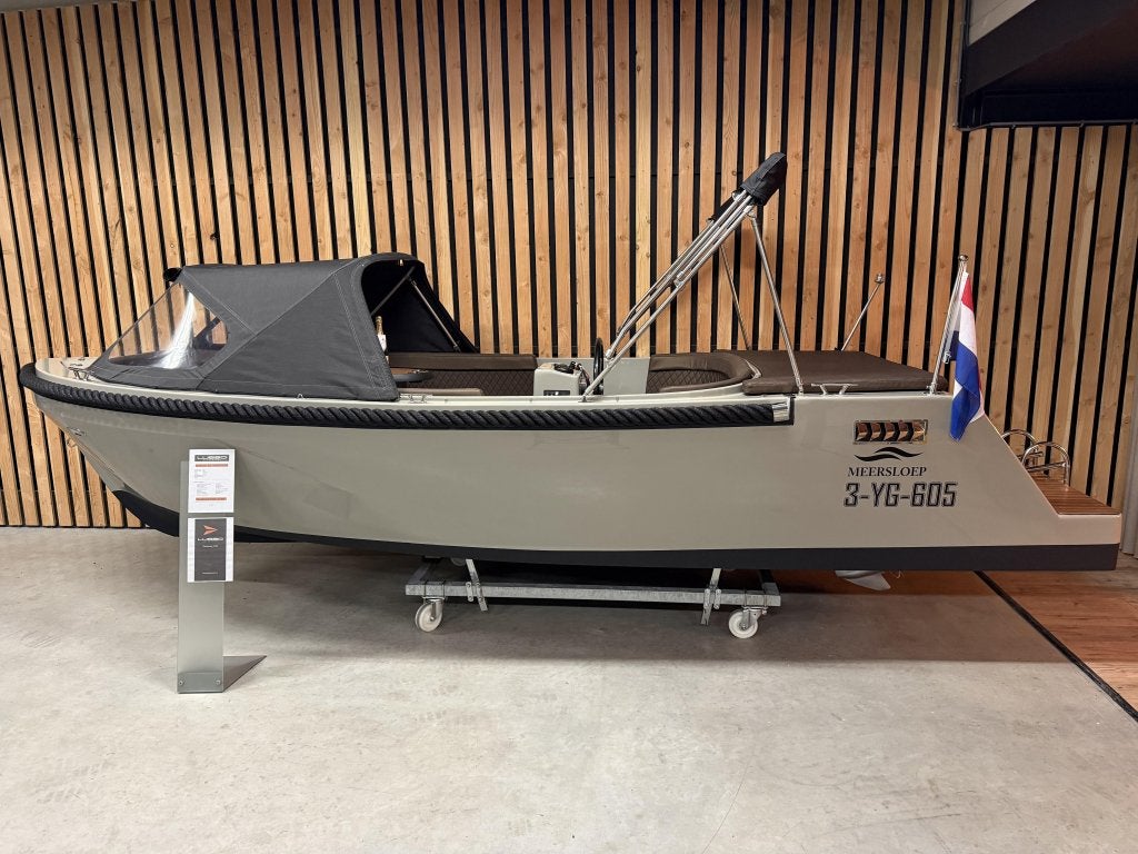 NwStaat! MEERSLOEP 600 'HONDA 40PK' AUDIO BIMINI CARON Bj23!