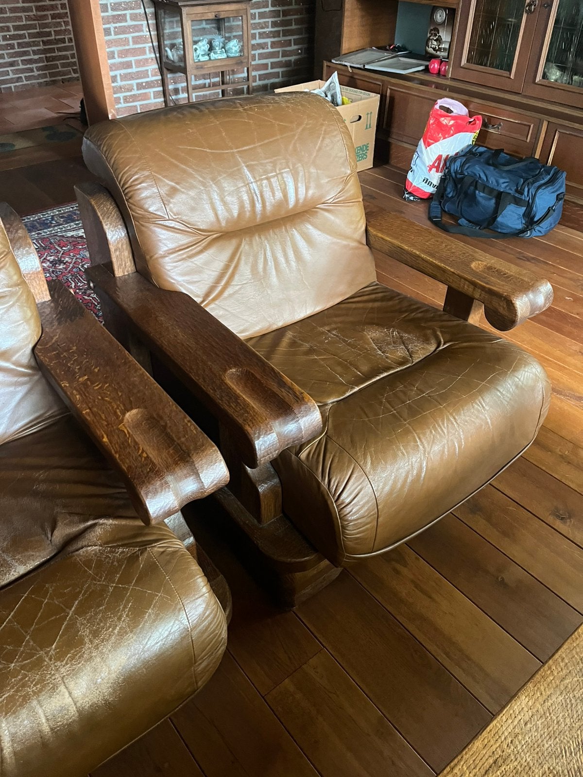 2 massief eiken leren stoelen, Huis en Inrichting, Ophalen, Gebruikt, Leer