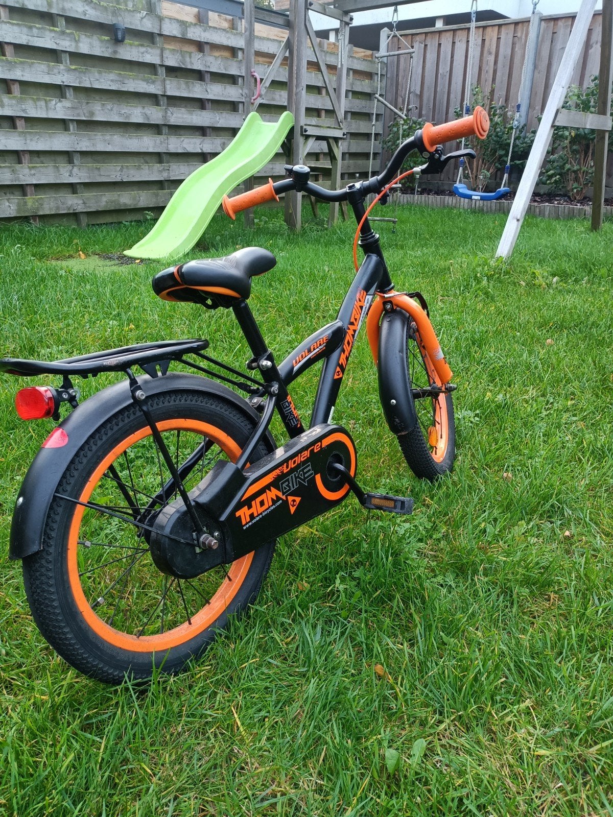 Volare Thombike kinderfiets 16 inch - Zwart/Oranje, Terugtraprem, 16 tot 20 inch, Ophalen of Verzenden, Zo goed als nieuw