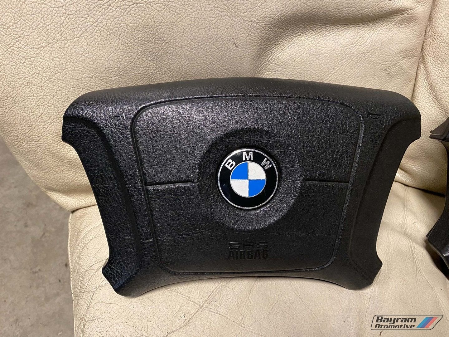 Foto 2 van Bmw E36 airbag stuur diverse E34 E32 sportstuur Z3 3-serie