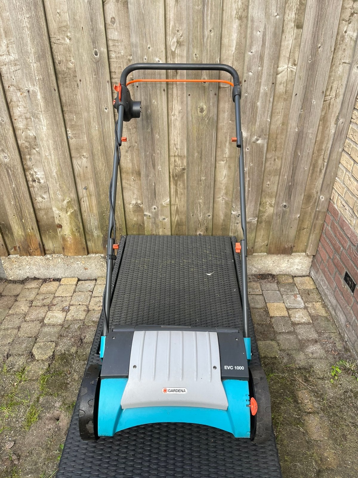 Gardena EVC 1000 Verticuteermachine Elektrisch, Ophalen of Verzenden, Gebruikt, Elektrisch, Gardena
