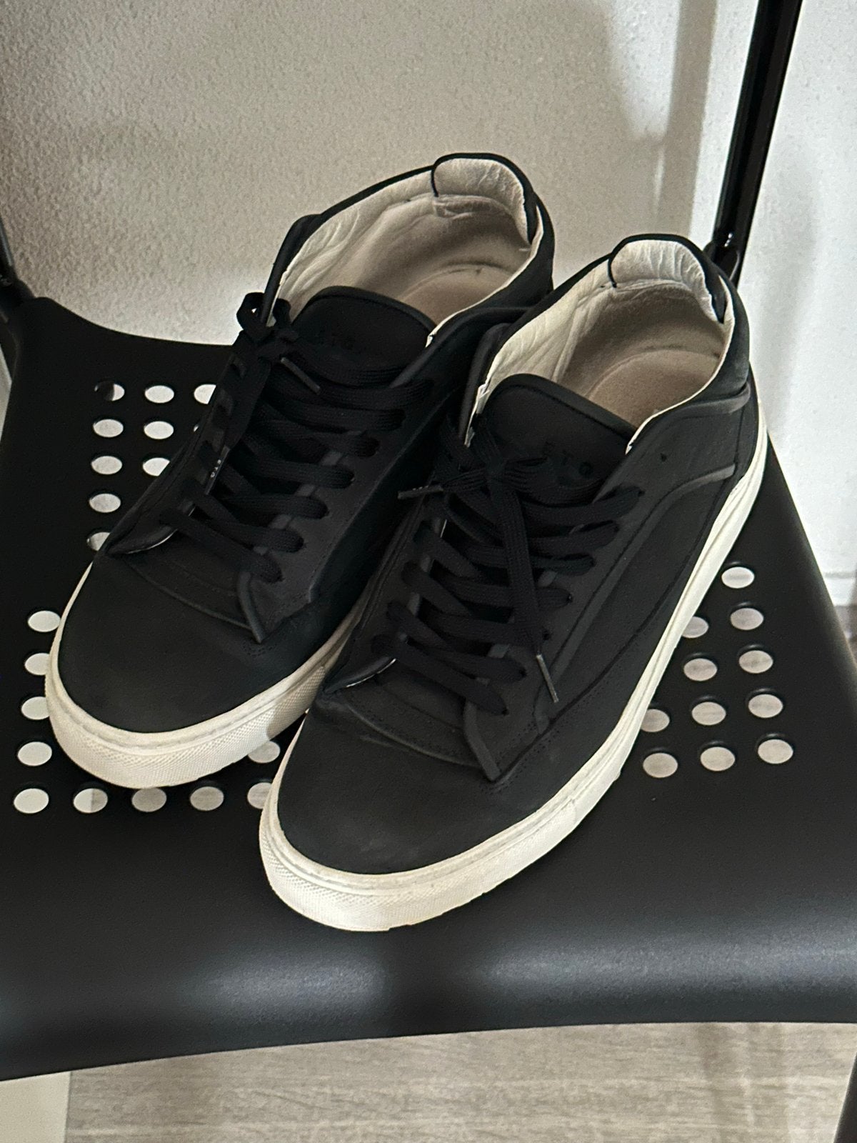 ETQ sneakers maat 44, Zwart, Ophalen of Verzenden, Sneakers of Gympen, Gedragen