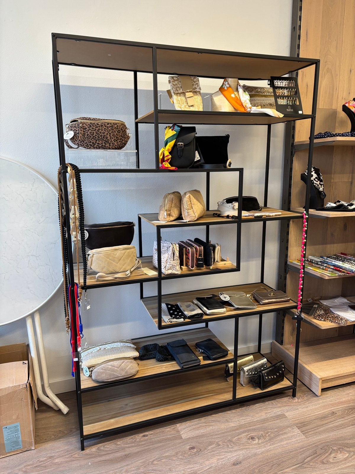 Vakkenkast roomdivider, Ophalen, Zo goed als nieuw