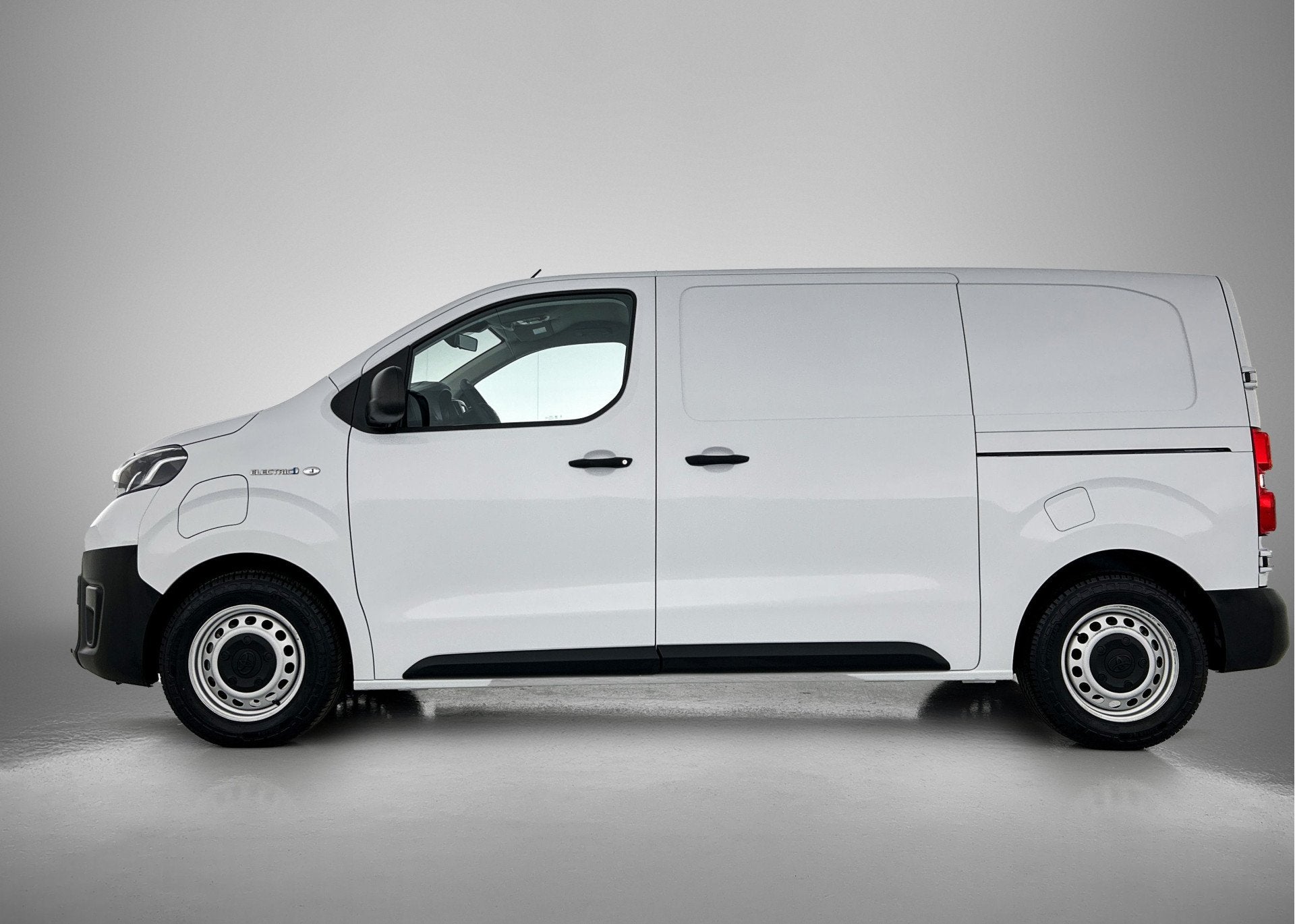 Toyota PROACE Electric Worker Live Extra Range 75 kWh | Bijr, Auto's, Bestelauto's, 12 maanden, Parkeersensor, Zwart, Wit