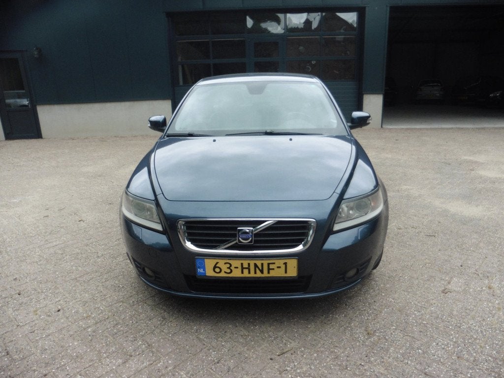 Volvo V50 1.8 Kinetic, Auto's, Volvo, Voorwielaandrijving, 125 pk, Gebruikt, 4 cilinders