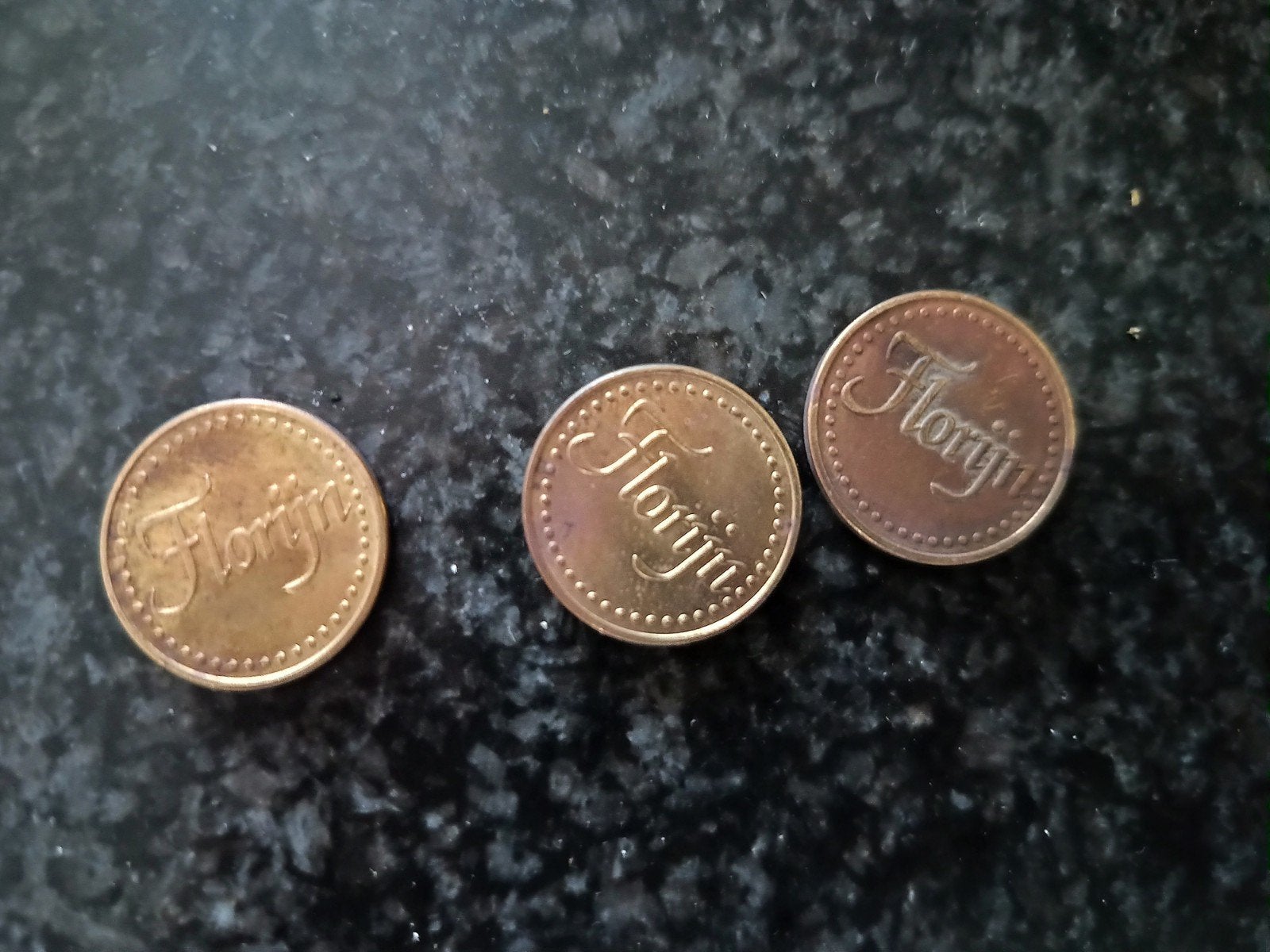 Drie keer een muntje een Florijn van de Vomar, Ophalen of Verzenden, Overige landen, 2 euro