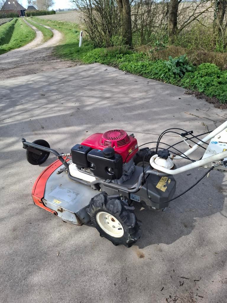 Herkules Orec SH71 Ruwterreinmaaier nieuw mes + voorwiel, Tuin en Terras, Grasmaaiers, Ophalen, Cirkelmaaier, Gebruikt, Versnellingen