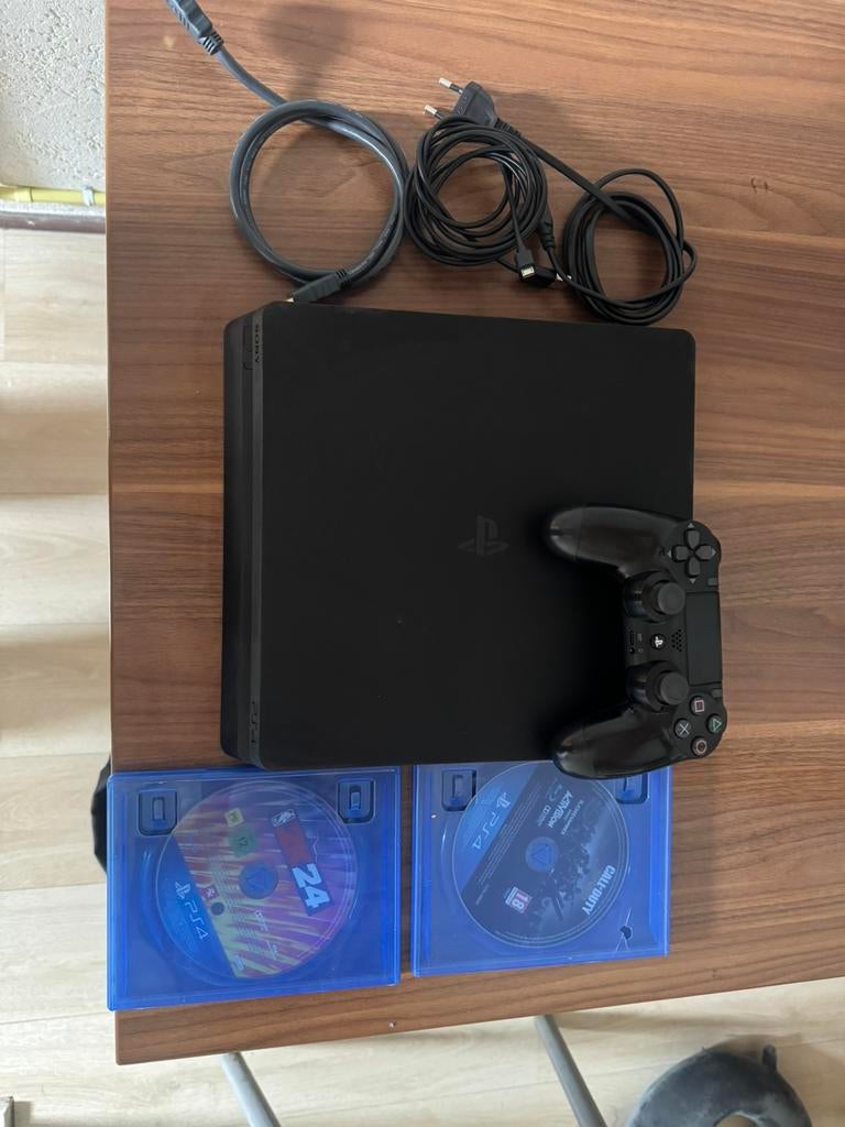 Playstation 4 slim 1TB met alle toebehoren, Met games, Ophalen of Verzenden, Zo goed als nieuw, Met 1 controller