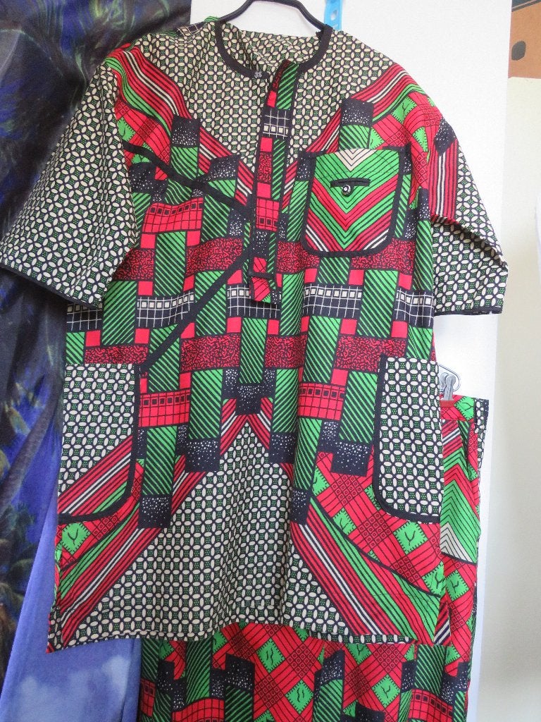 Adun  afrikaanse print tuniek  en broek geschatte mt 40/42, Ophalen of Verzenden, Zo goed als nieuw, Maat 42/44 (L), Overige kleuren