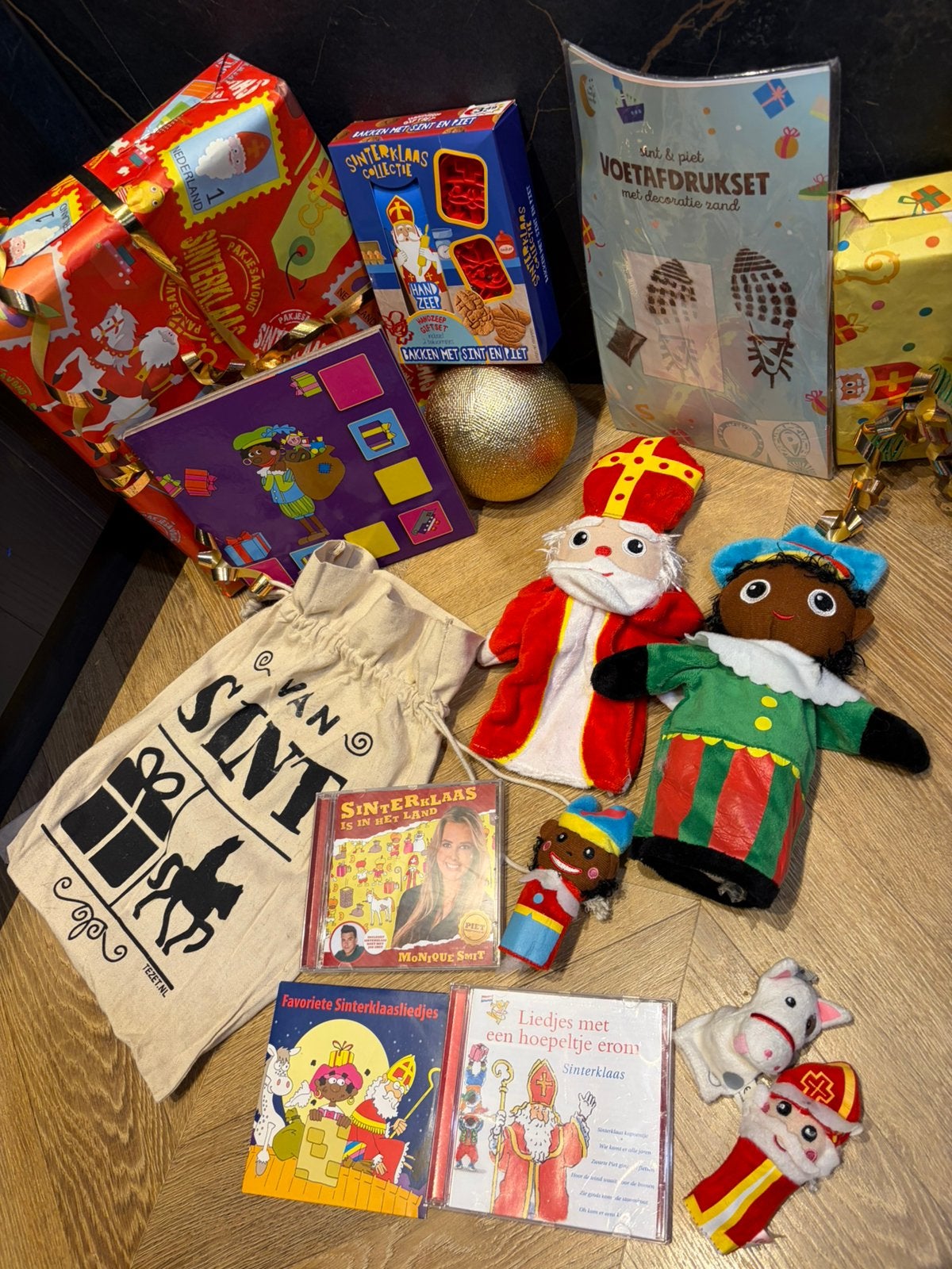 Sinterklaas decoratie zwarte piet set cd Sint 5 dec, Diversen, Sinterklaas, Ophalen of Verzenden, Zo goed als nieuw