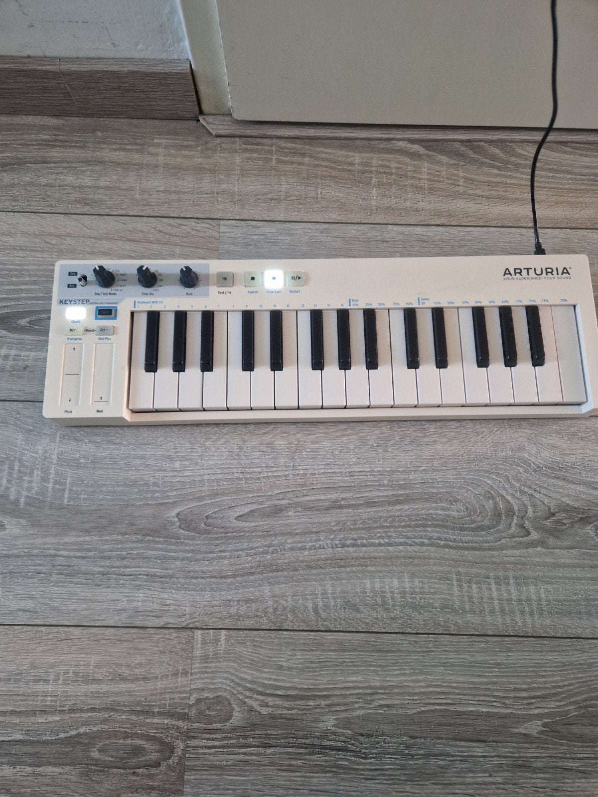 Te koop: Arturia Keystep, een compacte veelzijdig MIDI, Ophalen of Verzenden, Zo goed als nieuw