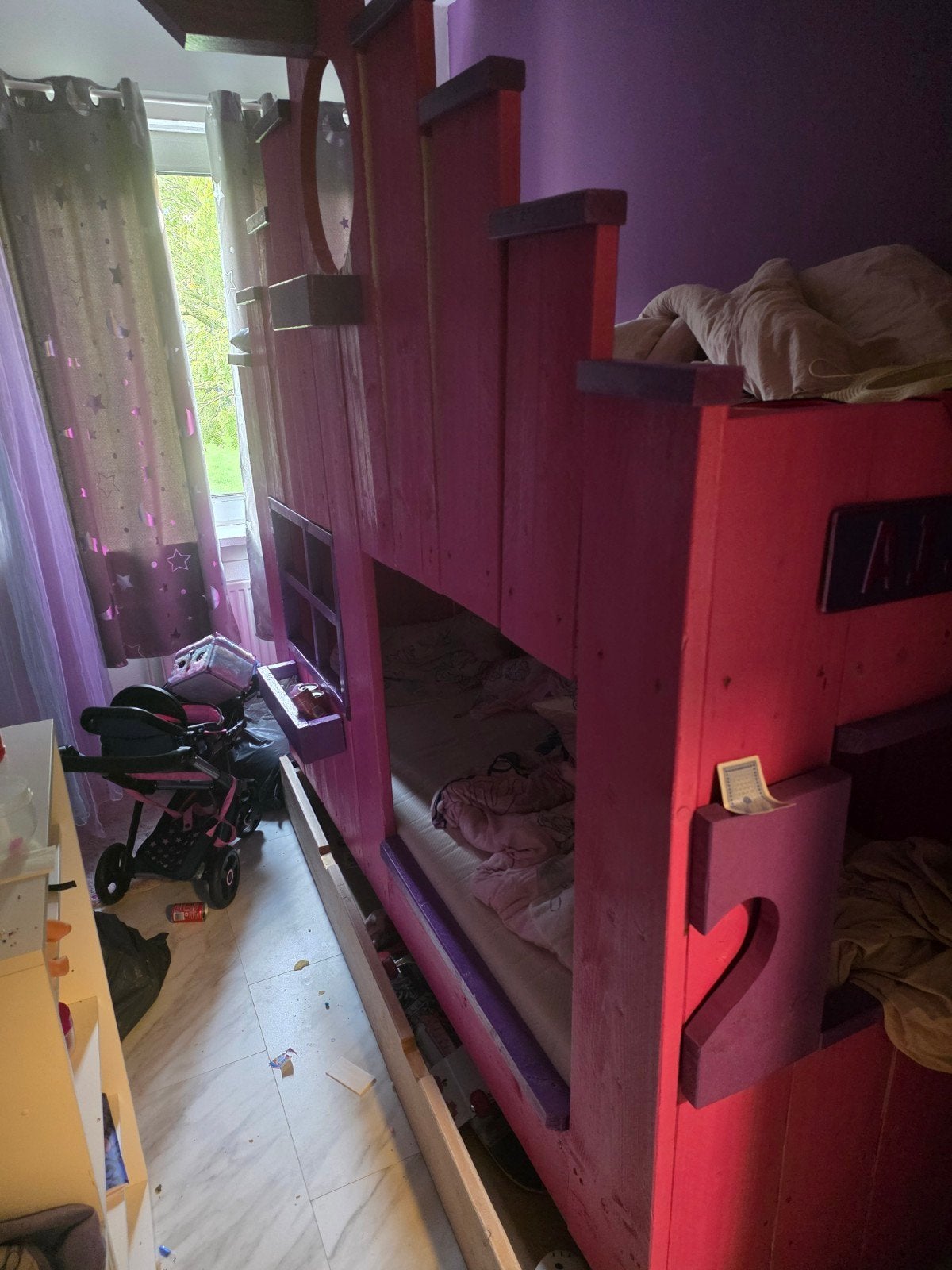 Mooi roze massief houten stapelbed, Huis en Inrichting, Ophalen, Gebruikt, Stapelbed