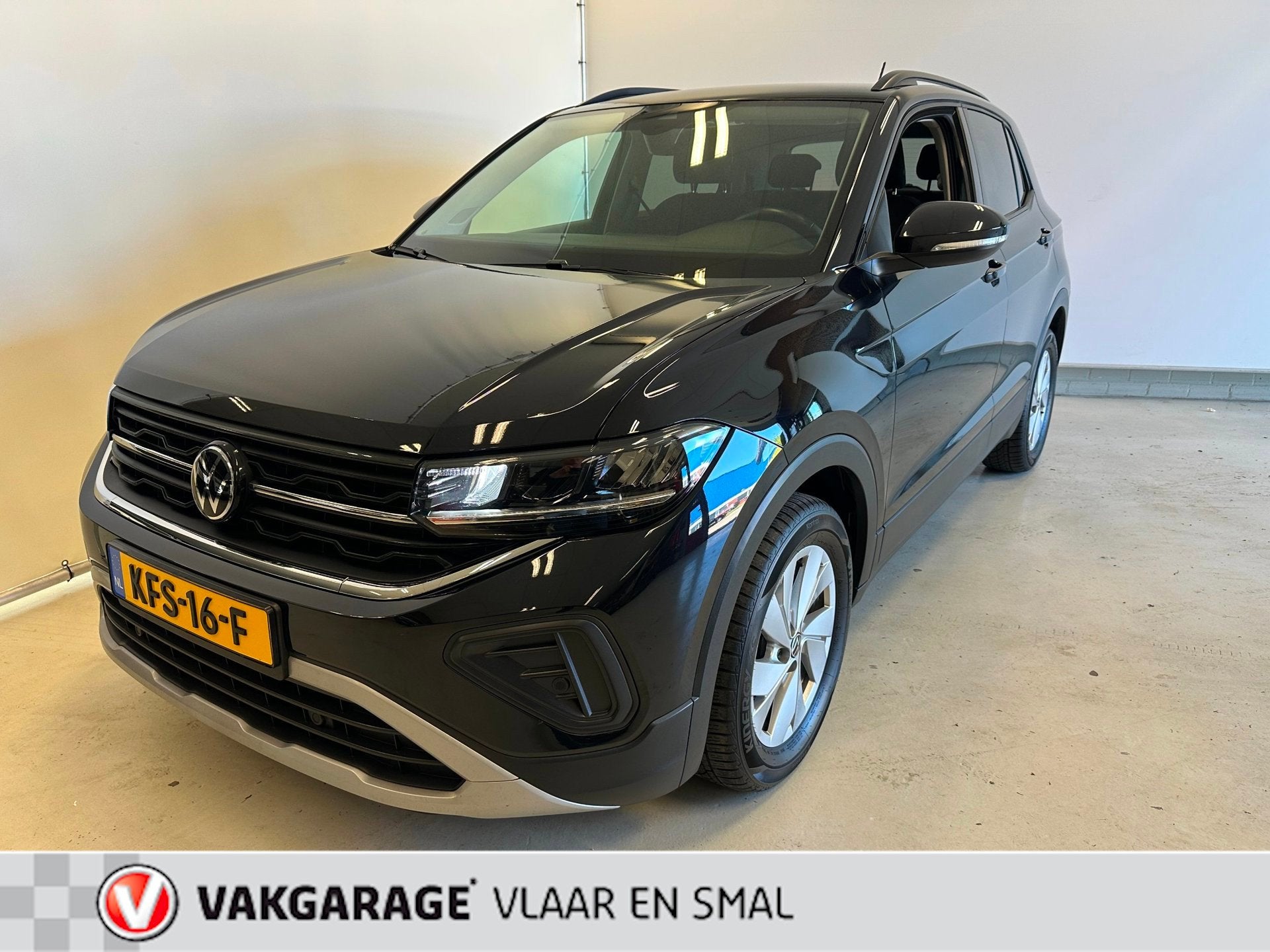 Volkswagen T-CROSS 1.0 TSI Life Edition -Automaat -Nieuw mod, Auto's, Gebruikt, 116 pk, Zwart, Bedrijf