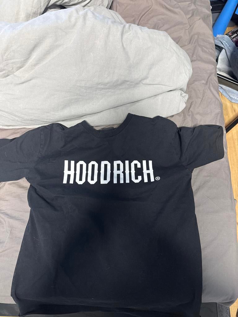 Hoodrich T-shirt Zwart met Wit Logo, Ophalen, Gedragen, Maat 48/50 (M), Zwart