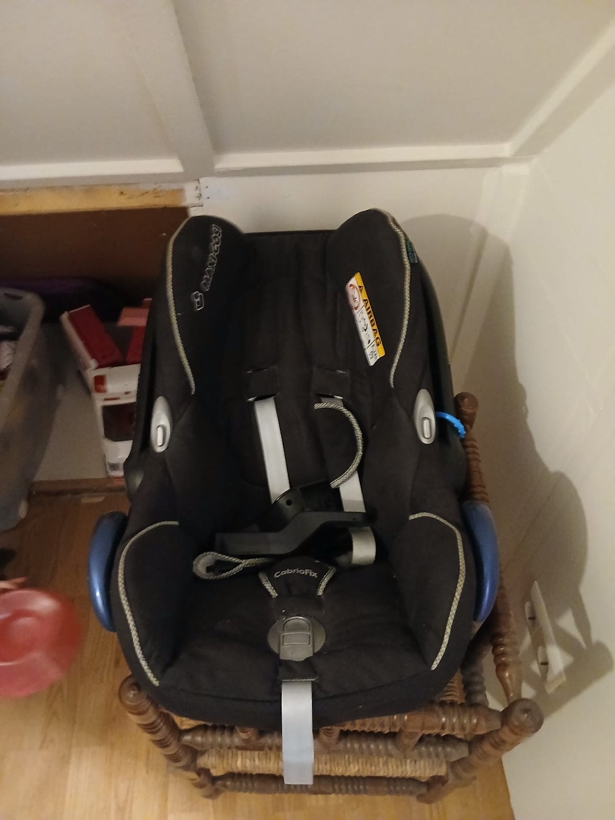 Maxi-Cosi Cabriofix met Isofix base, Ophalen, Gebruikt, Zijbescherming, Isofix