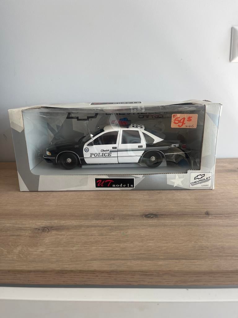 UT Models Chevrolet Caprice Police Diecast Model 1:18, Ophalen of Verzenden, Zo goed als nieuw, Auto, UT Models