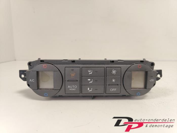 Kachel Bedieningspaneel van een Ford C-Max
