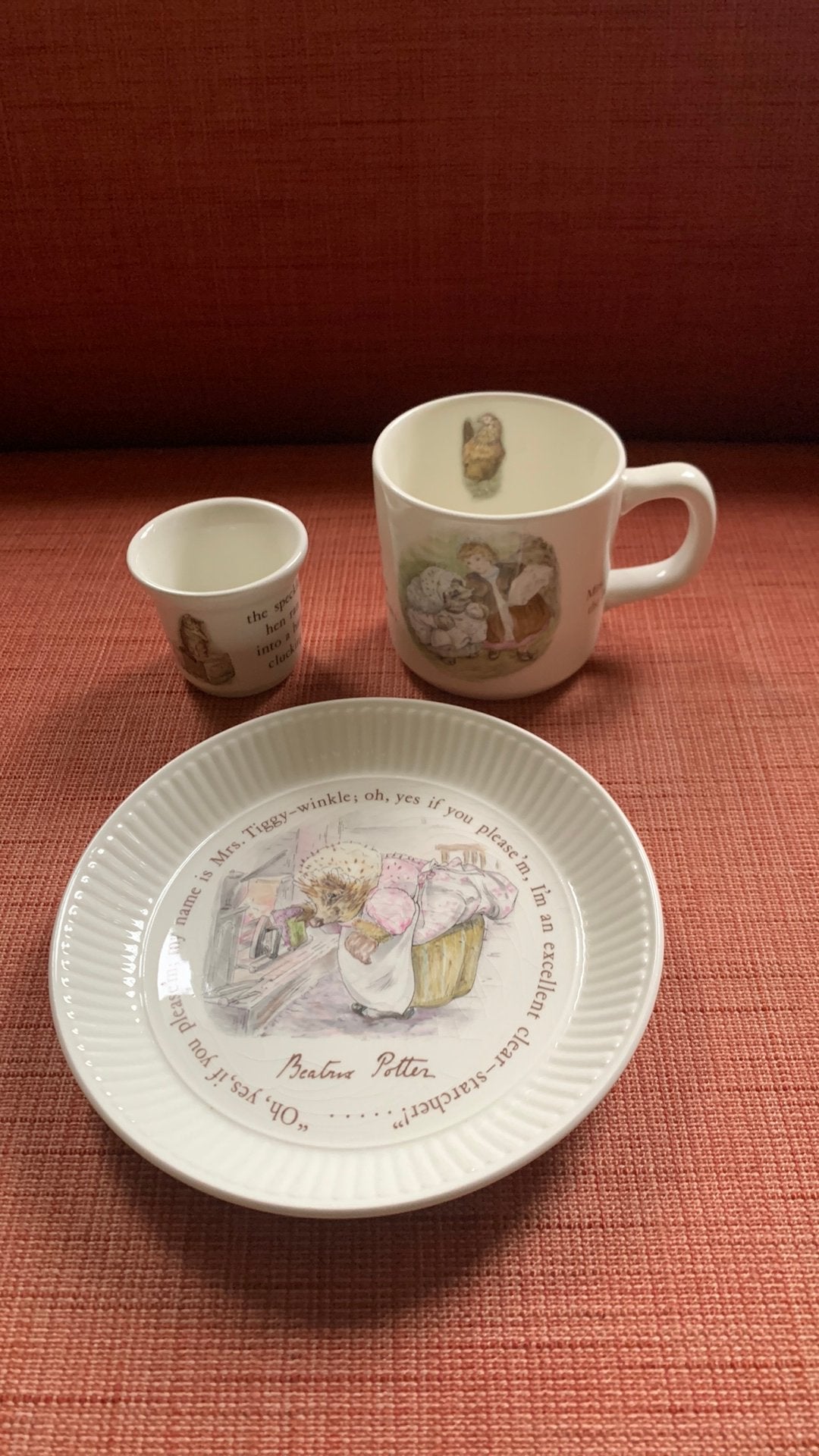Wedgwood Mrs. Tiggy-Winkle servies set, Ophalen of Verzenden, Zo goed als nieuw, Keramiek, Compleet servies