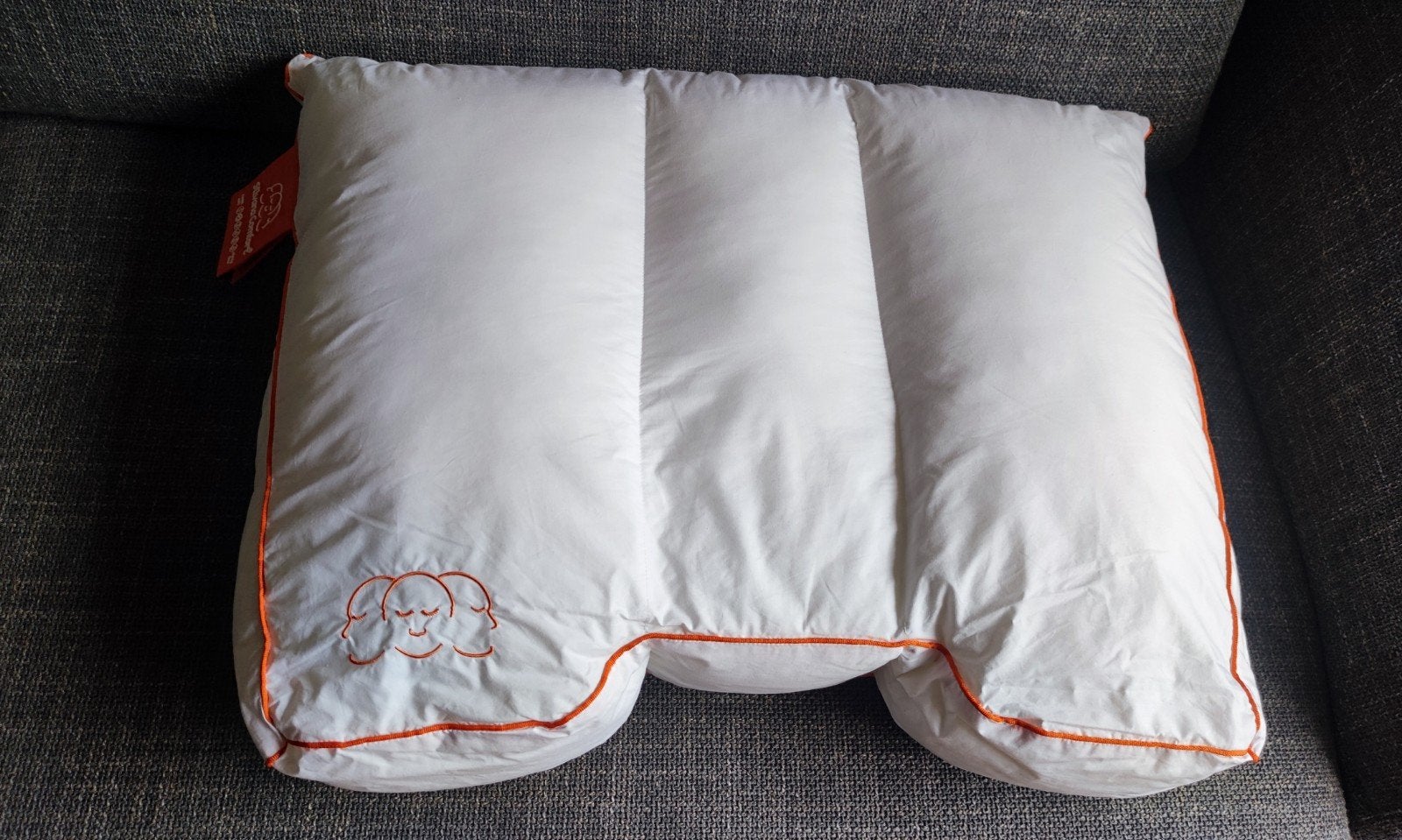 Silvana Comfort Oranje hoofdkussen 60x70cm z.g.a.n. + molton, Huis en Inrichting, Eenpersoons, Wit, Ritssluiting, Ophalen of Verzenden
