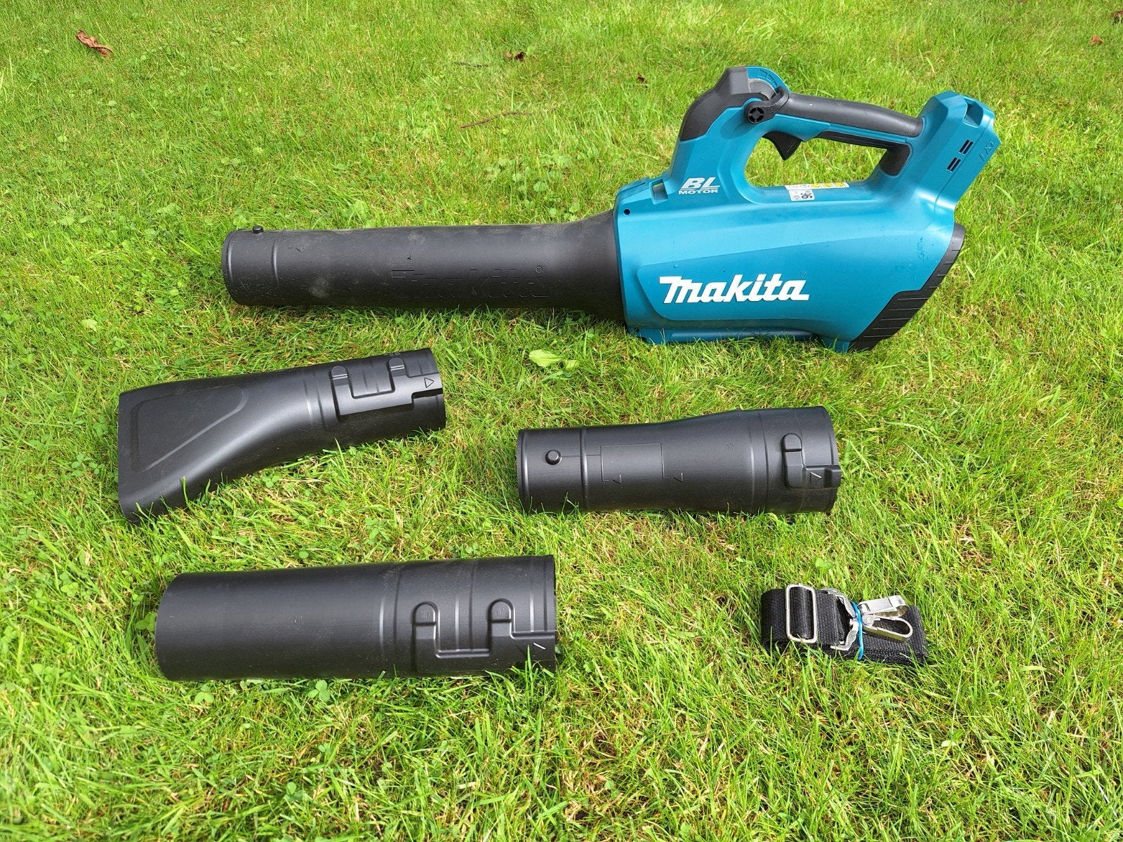Makita DUB184 Accu Bladblazer 18V met 3 opzetstukken, Tuin en Terras, Ophalen, Zo goed als nieuw, Accu, Makita