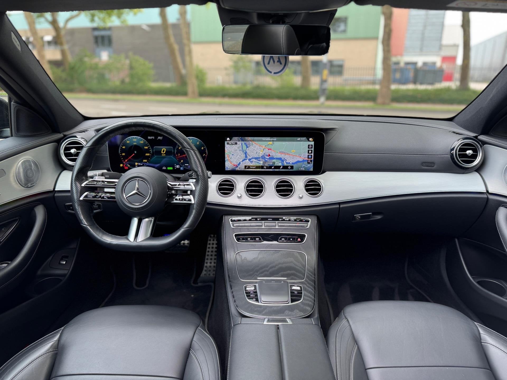 Mercedes-Benz E-klasse AMG Pano Burmester Drive Pilot Memory, Dealer onderhouden, Gebruikt, Euro 6, 4 cilinders