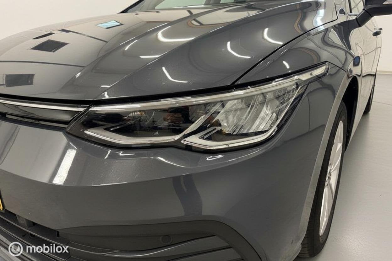 Foto 10 van Volkswagen Golf 1.0 TSI Life ✓IQ✓PDC✓Applecar.✓ACC