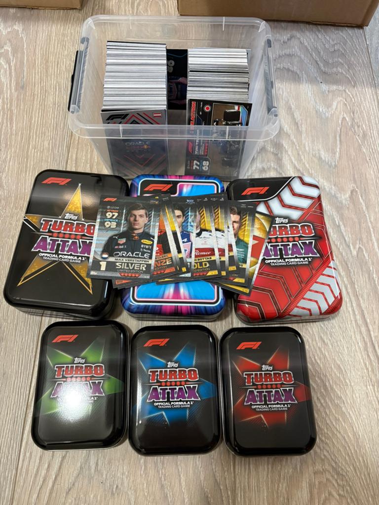 Bulkpartij/losse kaarten Topps Turbo Attax 2022, Ophalen of Verzenden, Zo goed als nieuw, Meerdere plaatjes