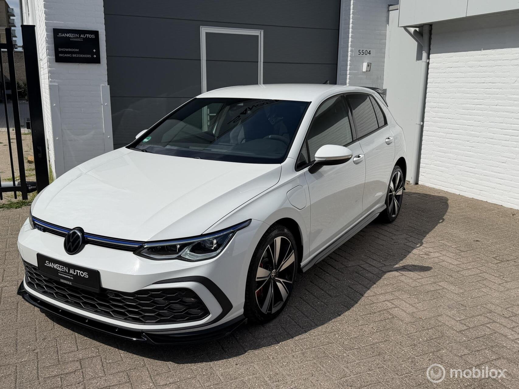 Volkswagen Golf 1.4 Gte IQ Light GTI look Led 18 inch, Gebruikt, Euro 6, 4 cilinders, Wit