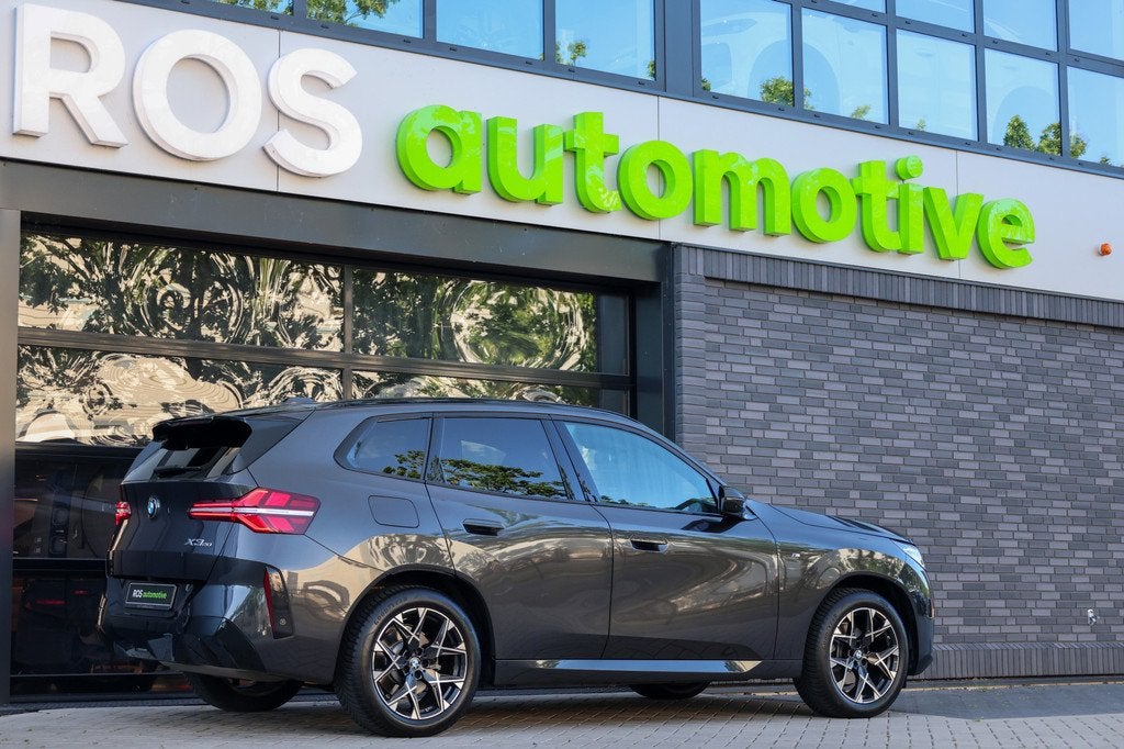 BMW X3 20 xDrive M-SPORT | BTW | PANO | H/K AUDIO | 360 | ME, Automaat, 1998 cc, Gebruikt, Zwart