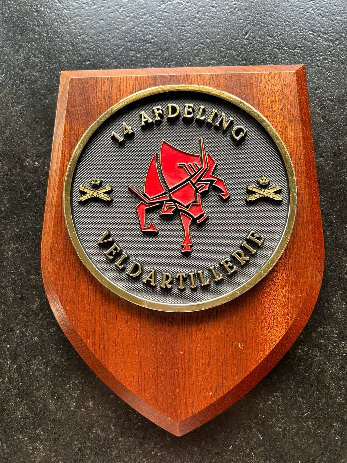 Mooi orig. Militair WANDSCHILD, Veldartillerie, Ophalen of Verzenden, Overige materialen