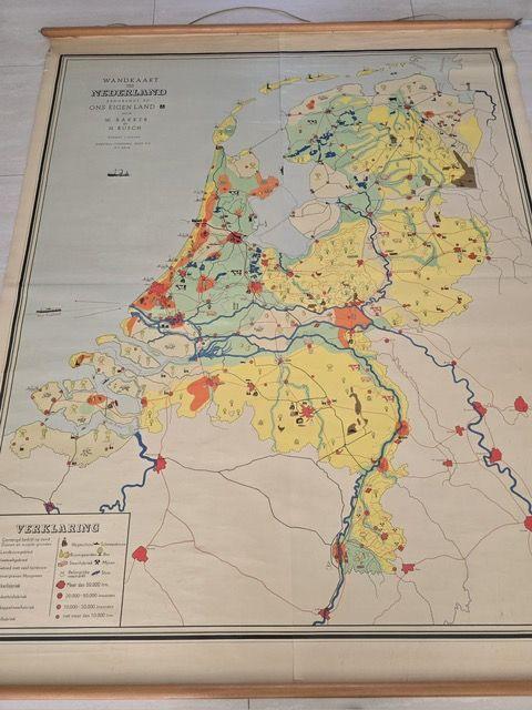 Oude grote schoolkaart van Nederland, Ophalen, Geschiedenis