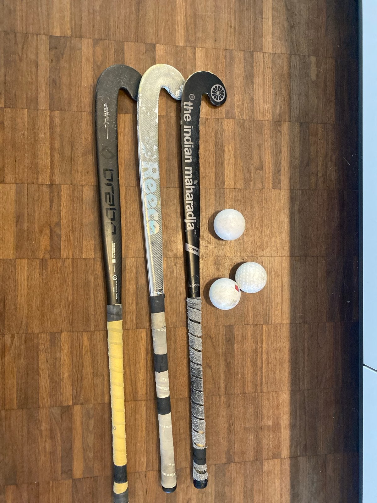 Hockeysticks en ballen - Brabo, Reece, Indian Maharadja, Ophalen of Verzenden, Gebruikt