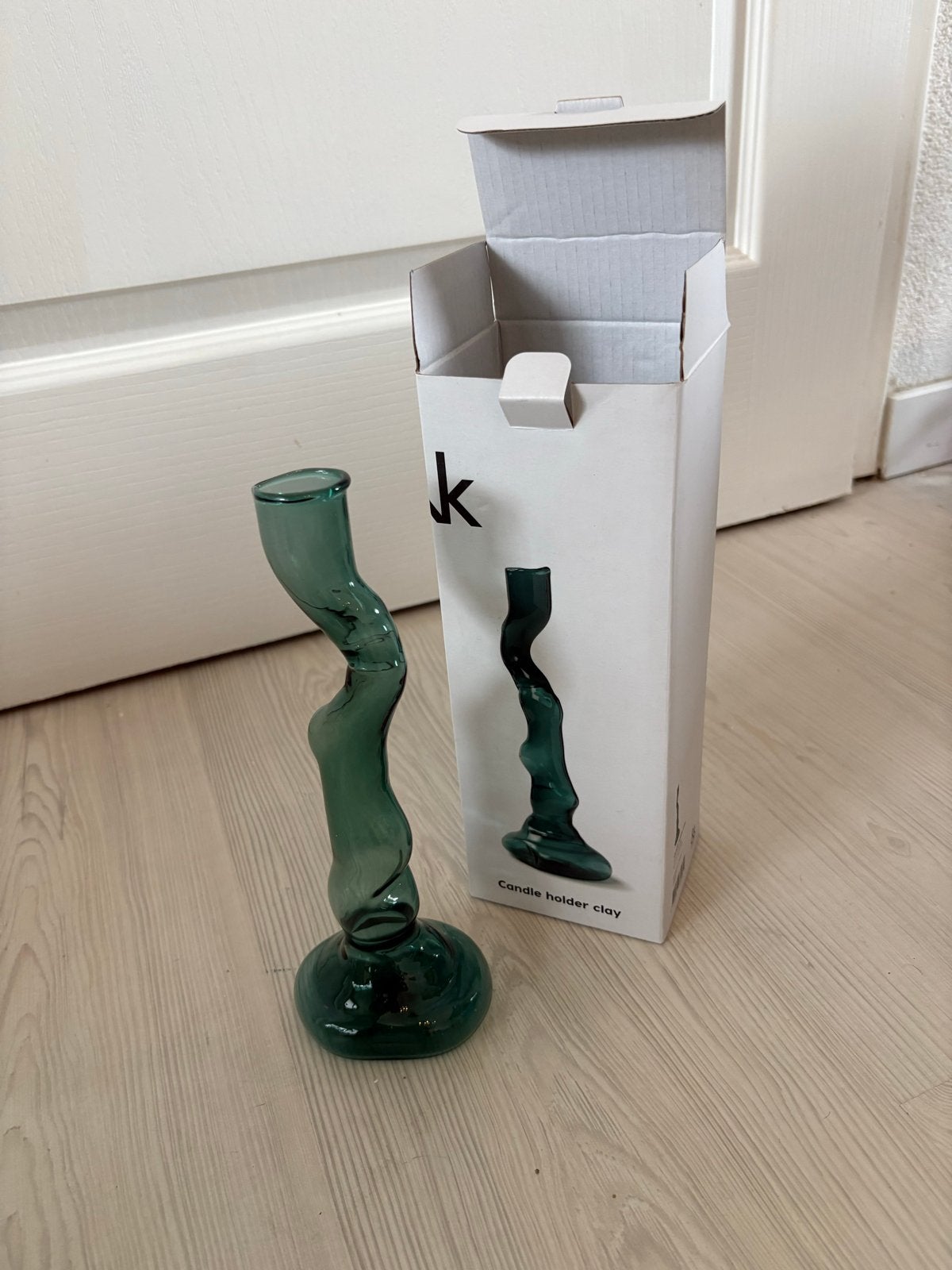 Nieuwe &k Amsterdam glazen kandelaar - Groen, 23.5 cm, Overige merken, Nieuw, Ophalen of Verzenden, Glas