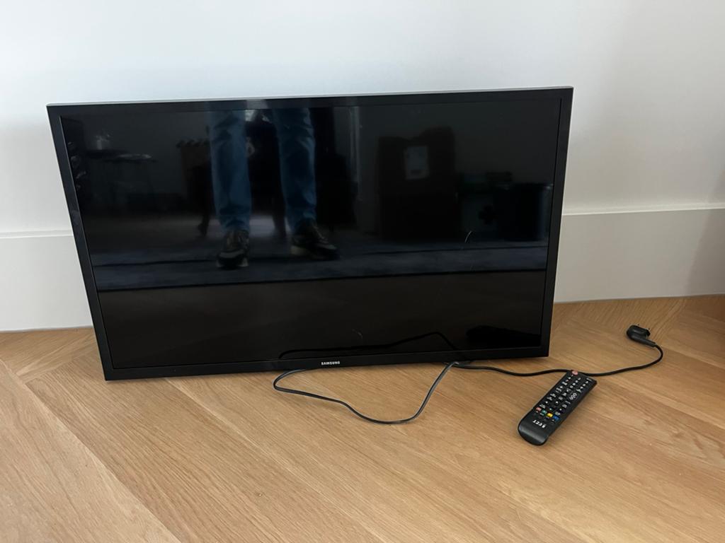 Samsung tv met muurbeugel, Audio, Tv en Foto, Televisies, Ophalen, Gebruikt, 50 Hz, Samsung