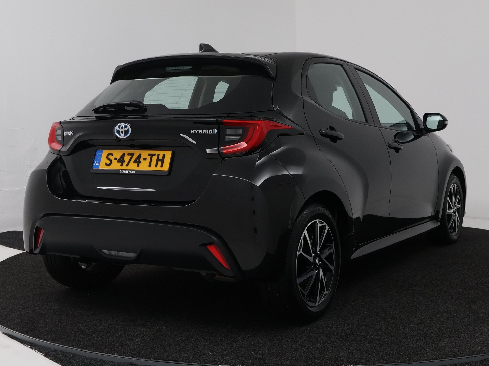 Toyota Yaris 1.5 Hybrid Dynamic | Apple CarPlay / Android Au, Gebruikt, Bedrijf, Hybride Elektrisch/Benzine, 3 cilinders
