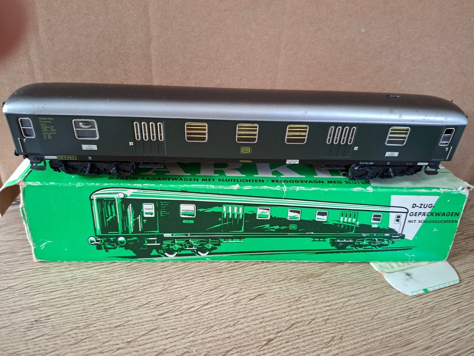 Märklin 4026, Dzug bagagewagen, Ophalen of Verzenden, Zo goed als nieuw, Wisselstroom, Wagon