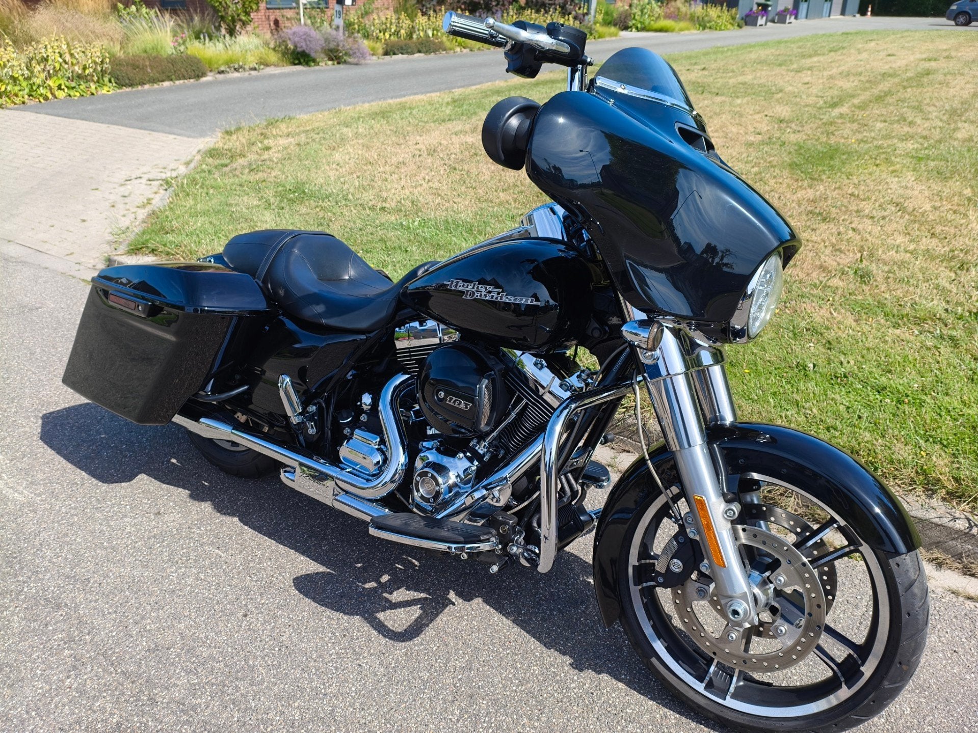 Harley Davidson FLHX 2016 bagger Air-ride 16000km, Motoren, Motoren | Harley-Davidson, 1688 cc, Bedrijf, Overig, Meer dan 35 kW