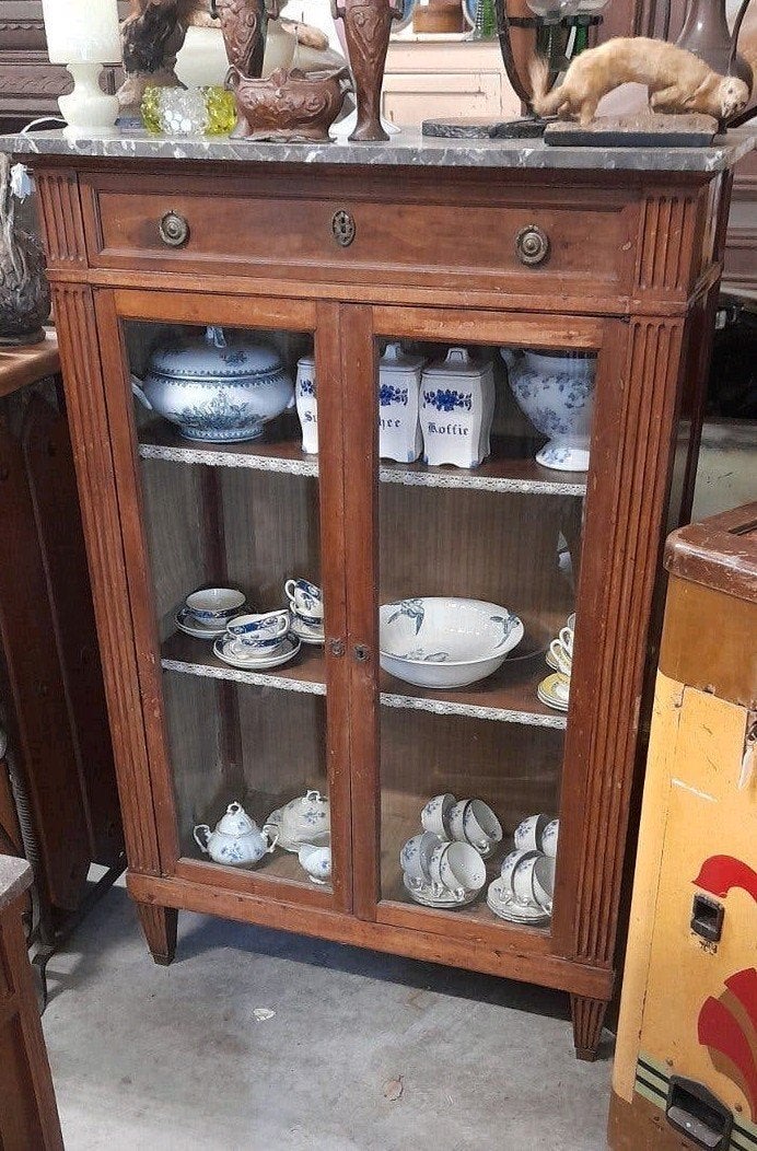 Oude vitrine kast, Antiek en Kunst, Antiek | Meubels | Kasten, Ophalen