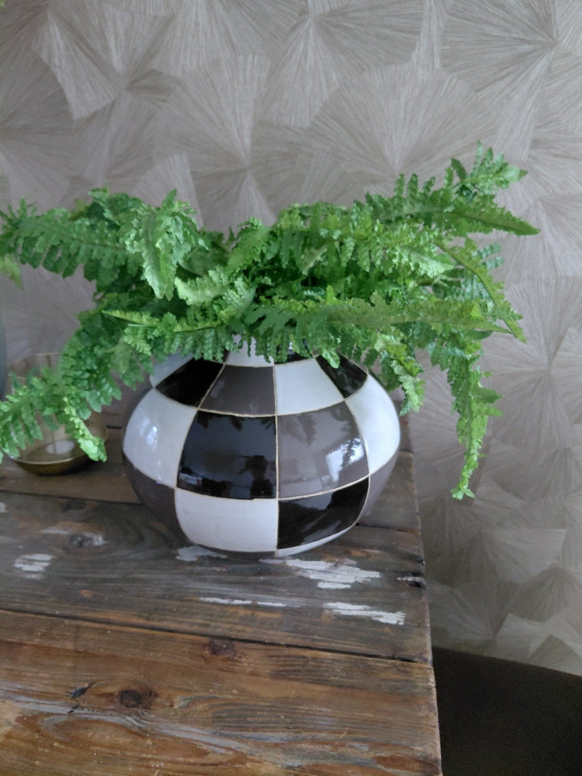 Stenen vaas met nep varen - 30 cm hoog, 35 cm diameter, Ophalen