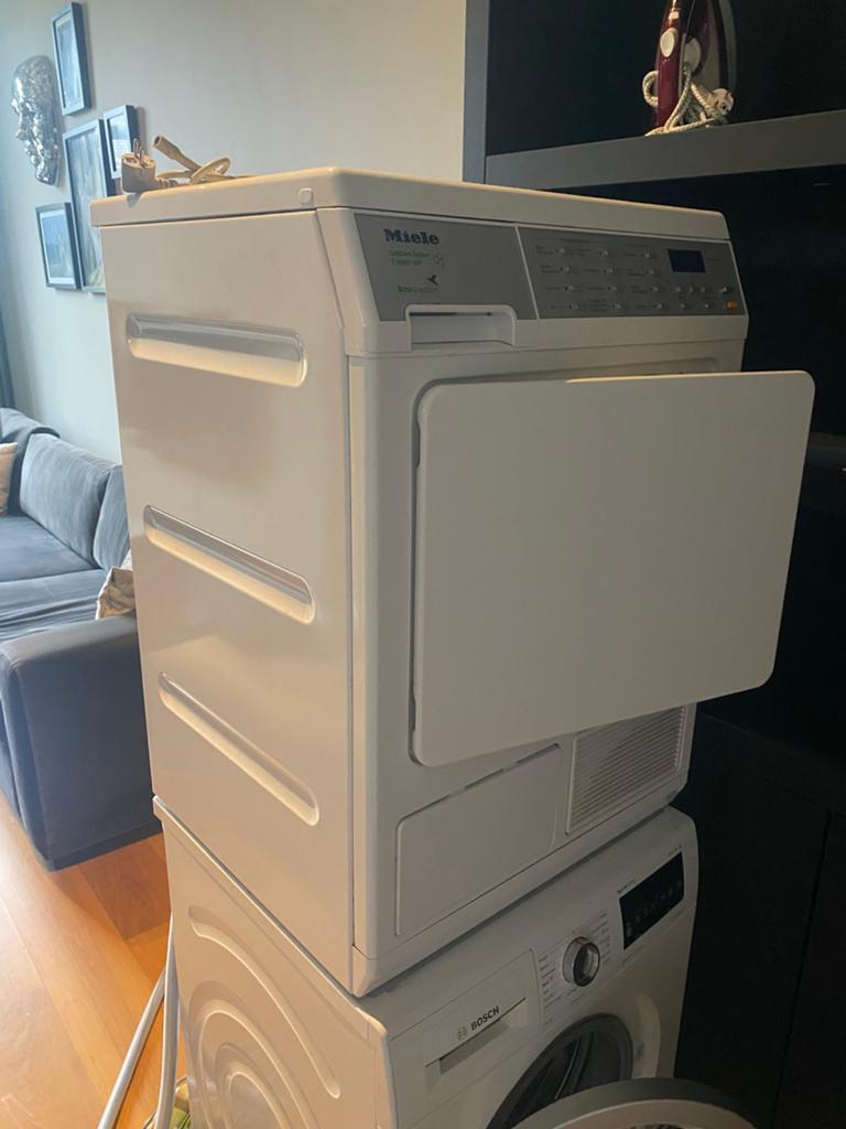 Miele droger warmpompdroger slangafvoer en wateropvangbak, Witgoed en Apparatuur, Wasdrogers, Ophalen, Condens, 85 tot 90 cm