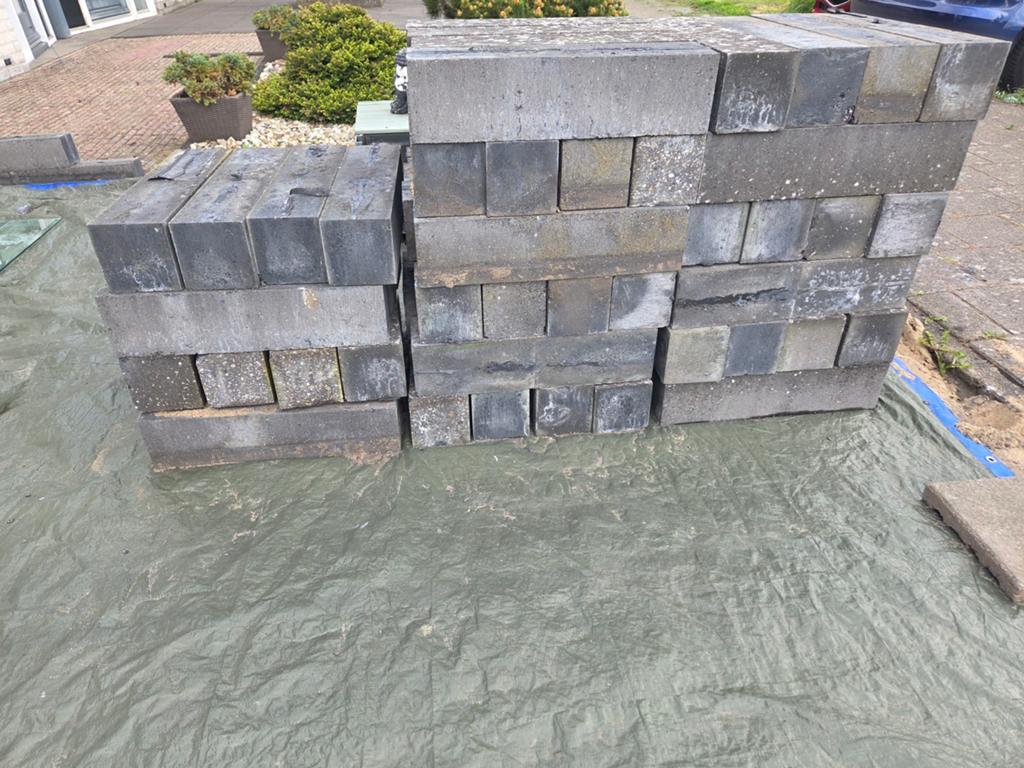 Gebruikte betonnen stapelblokken voor tuin, Ophalen, Gebruikt, Klinkers, 10 m² of meer