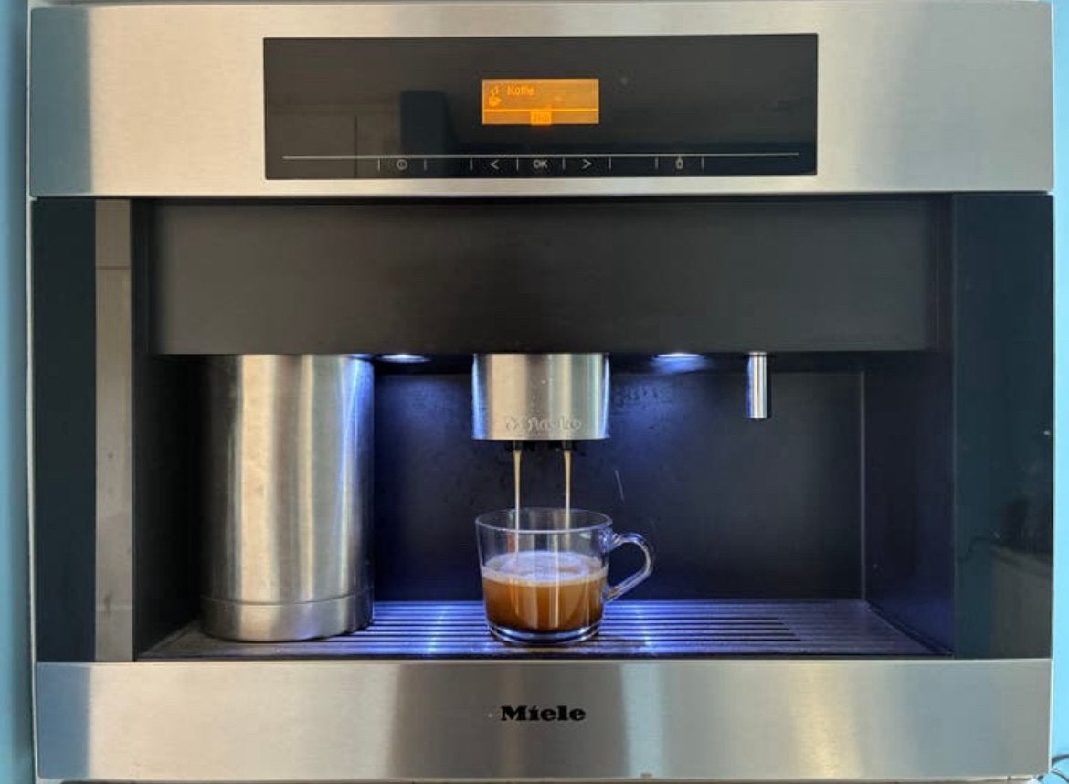 Miele CVA 5065 koffiemachine koffiezetapparaat, Witgoed en Apparatuur, 10 kopjes of meer, Ophalen, Koffiemachine