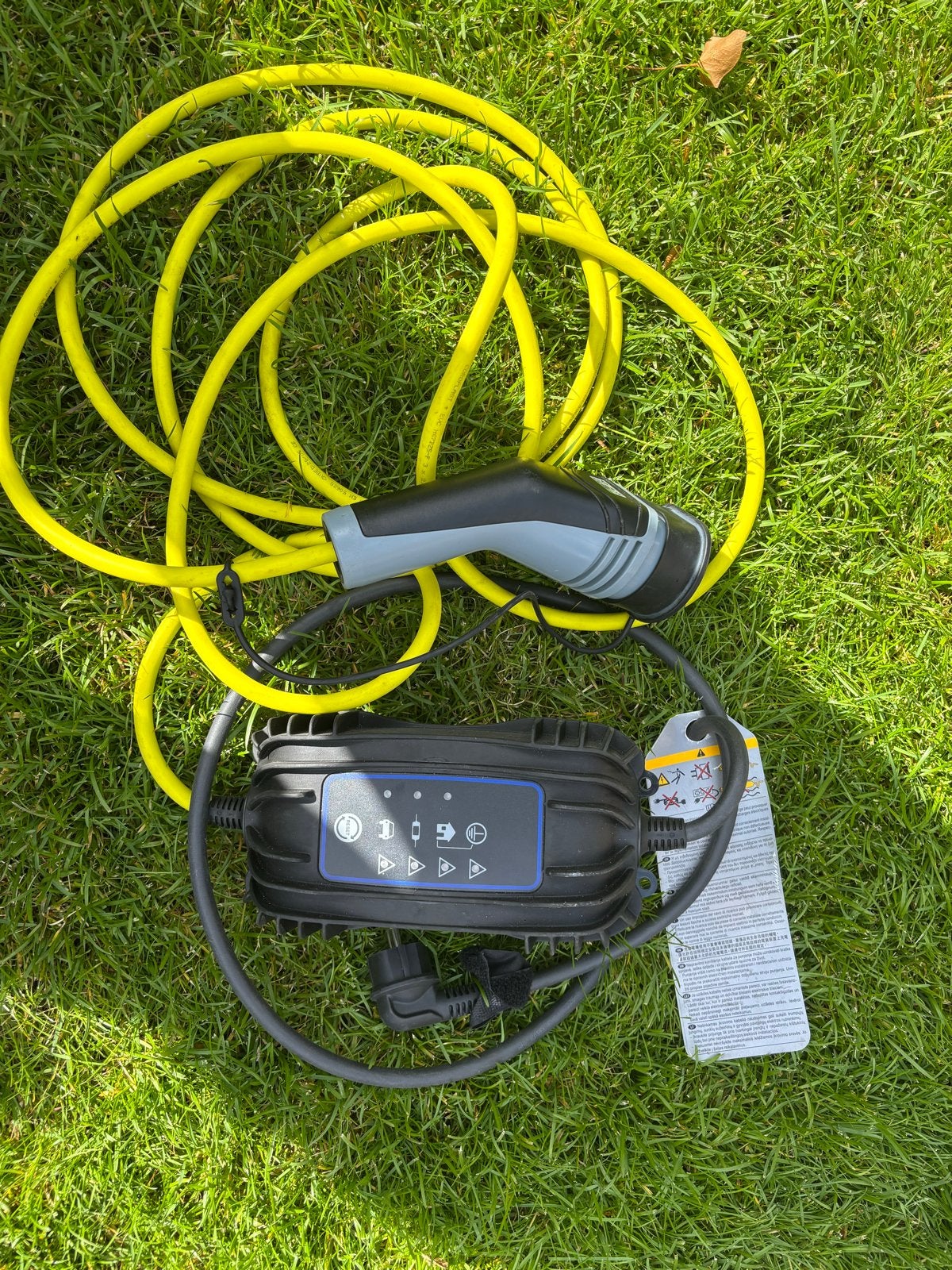 Originele Volkswagen Mode 2 laadkabel (draagbaar) 230V, Ophalen of Verzenden, Zo goed als nieuw, Laadkabel