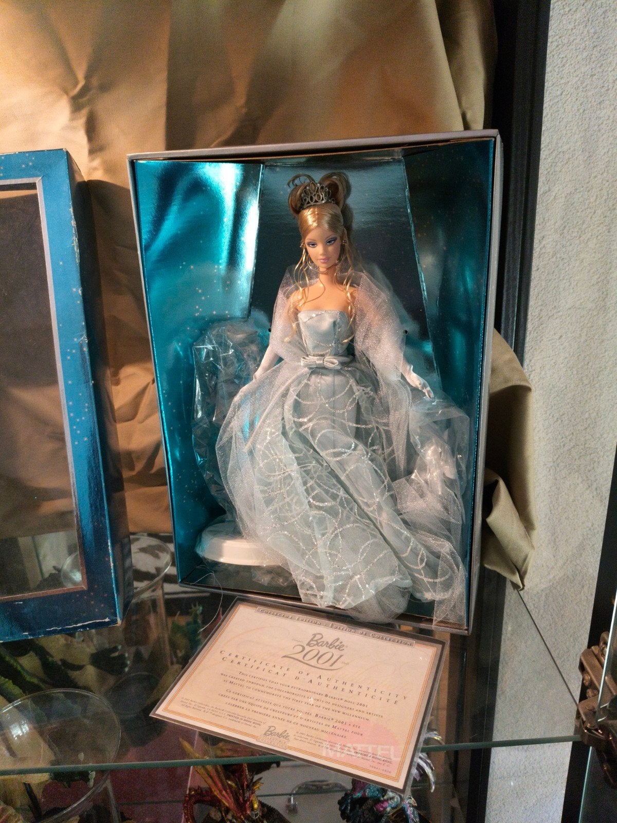 Barbie 2001 Collectible Edition -, Verzamelen, Ophalen of Verzenden, Zo goed als nieuw, Pop
