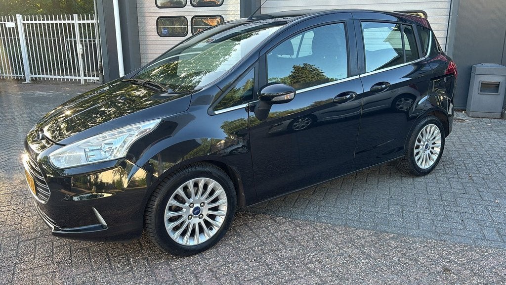 Ford B-Max 1.0 EcoBoost Titanium Nieuwe distributie / Garant, Auto's, Ford, Keurmerk '100% Onderhouden', Euro 5, Gebruikt, Zwart