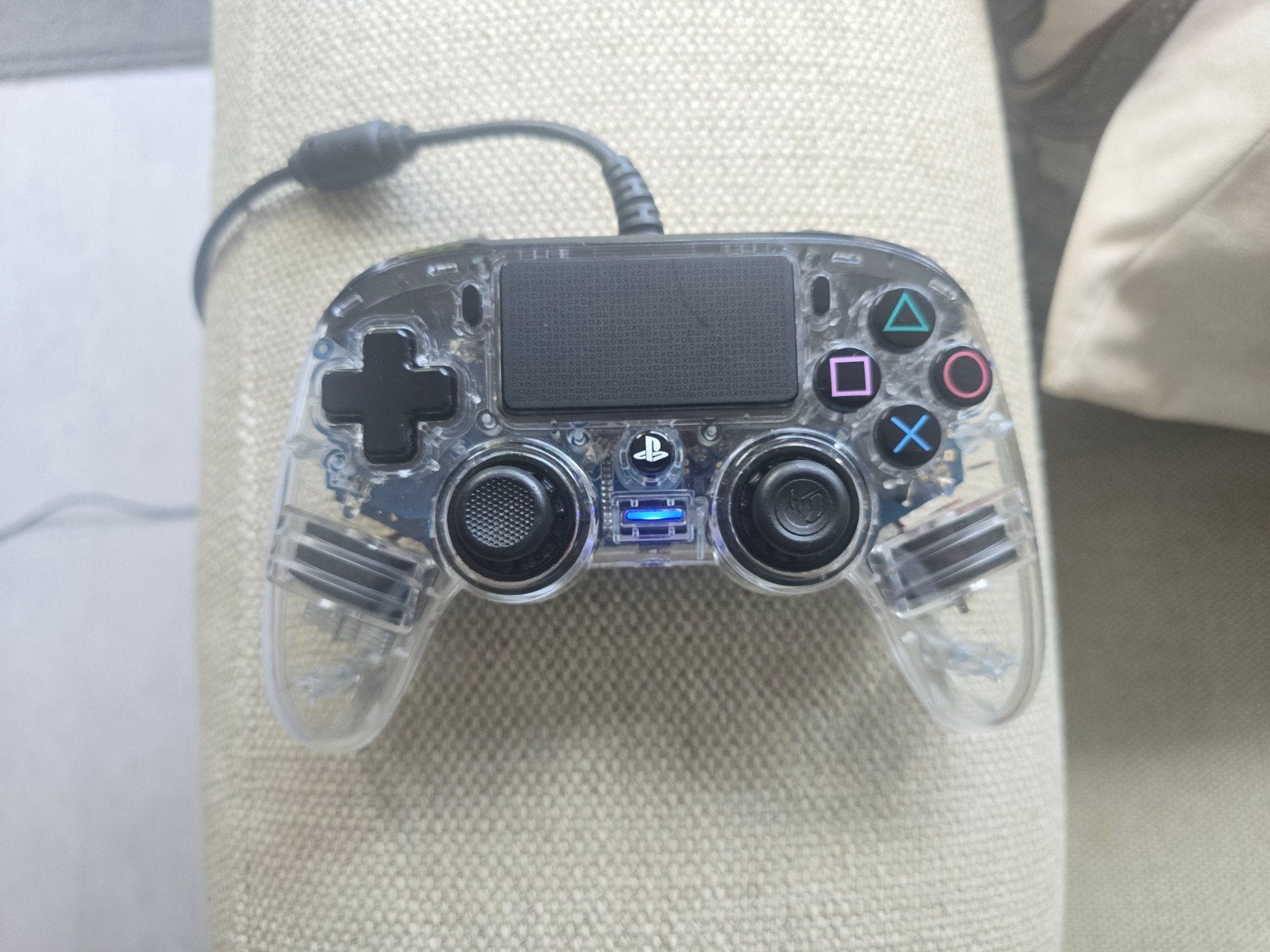 Nacon PS4 Controller - Verlicht & Transparant (Bedraad), Ophalen of Verzenden, Gebruikt, Controller, PlayStation 4