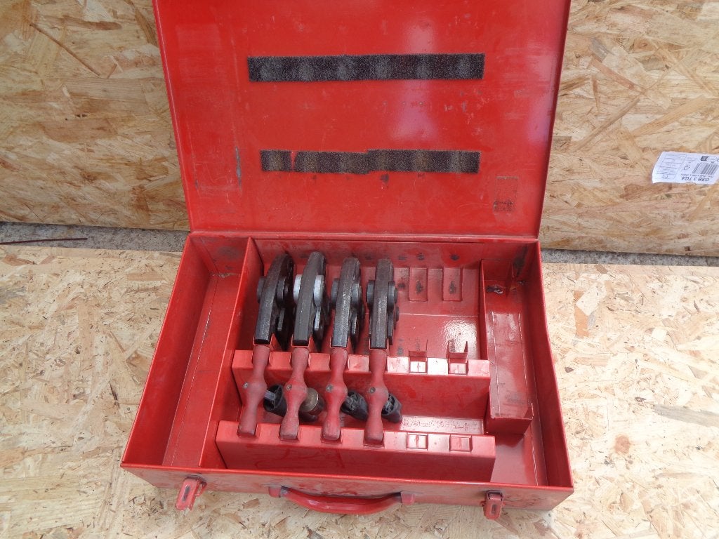 Uponor Unipipe persbekken u16 u20 u25 u32 met ontbraamset, Doe-het-zelf en Verbouw, Gereedschap | Handgereedschap, Ophalen